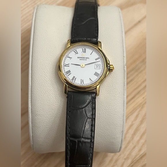 Raymond Weil Geneve Ladies Watch Ultra Rare 18K Gold Plated Case White Dial - Picture 5 of 17